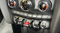 2022 (72) MINI HATCHBACK 1.5 Cooper Classic 3dr Auto 5535800