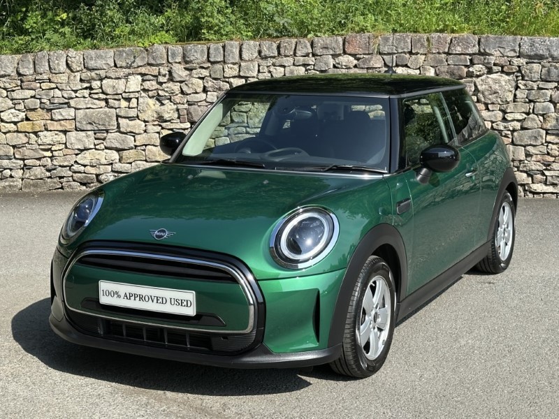 2022 (72) MINI HATCHBACK 1.5 Cooper Classic 3dr Auto 5535827