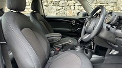 2022 (72) MINI HATCHBACK 1.5 Cooper Classic 3dr Auto 5535791