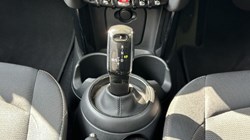 2022 (72) MINI HATCHBACK 1.5 Cooper Classic 3dr Auto 5535825