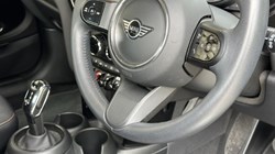 2022 (72) MINI HATCHBACK 1.5 Cooper Classic 3dr Auto 5535790