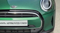 2022 (72) MINI HATCHBACK 1.5 Cooper Classic 3dr Auto 5535806