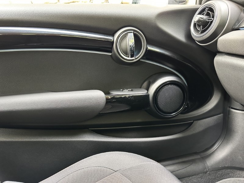 2022 (72) MINI HATCHBACK 1.5 Cooper Classic 3dr Auto 5535796