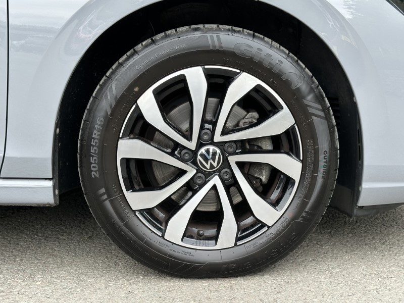 2022 (22) VOLKSWAGEN GOLF 1.5 eTSI 150 Active 5dr DSG 5523071
