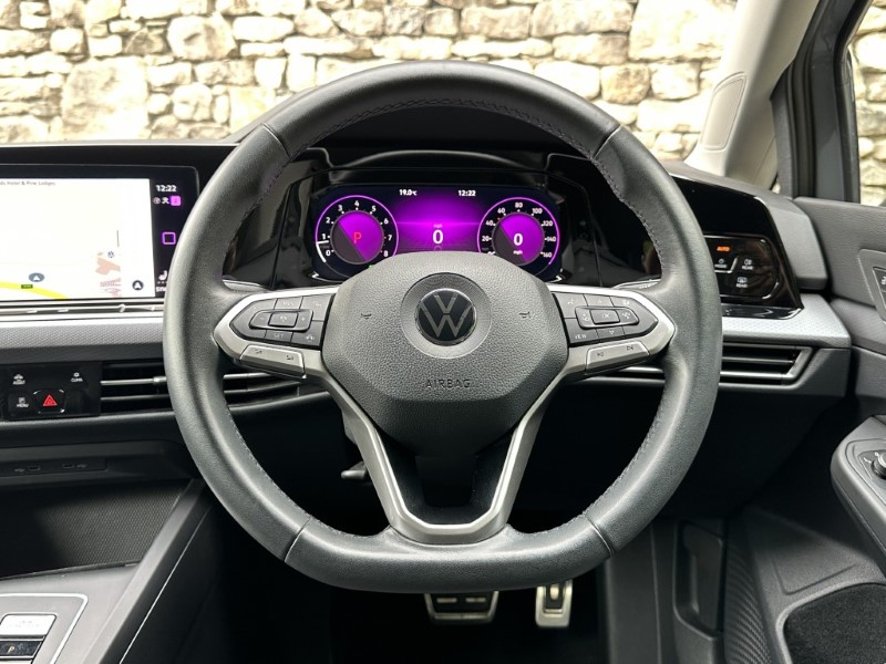 2022 (22) VOLKSWAGEN GOLF 1.5 eTSI 150 Active 5dr DSG 5523056