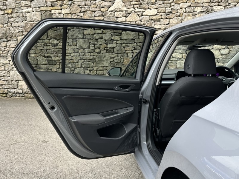 2022 (22) VOLKSWAGEN GOLF 1.5 eTSI 150 Active 5dr DSG 5523054