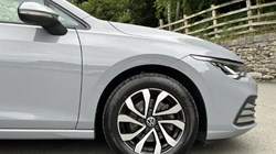 2022 (22) VOLKSWAGEN GOLF 1.5 eTSI 150 Active 5dr DSG 5523072