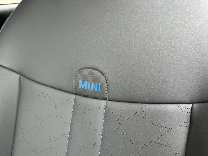 2024 (24) MINI COOPER 1.5 C Classic 3dr Auto 5541060