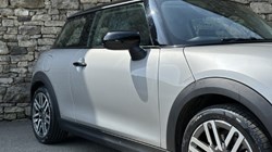 2024 (24) MINI COOPER 1.5 C Classic 3dr Auto 5541093