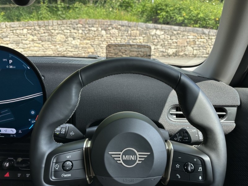 2024 (24) MINI COOPER 1.5 C Classic 3dr Auto 5541084