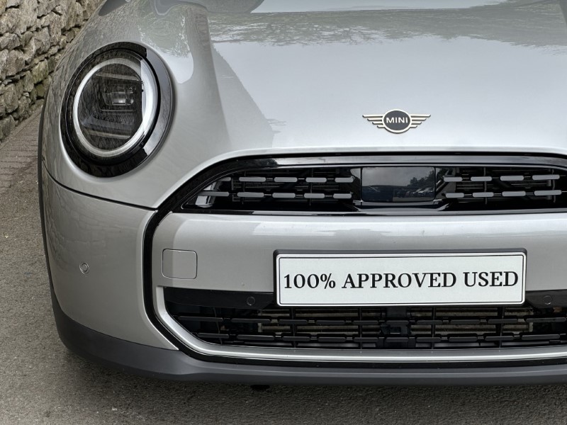 2024 (24) MINI COOPER 1.5 C Classic 3dr Auto 5541052
