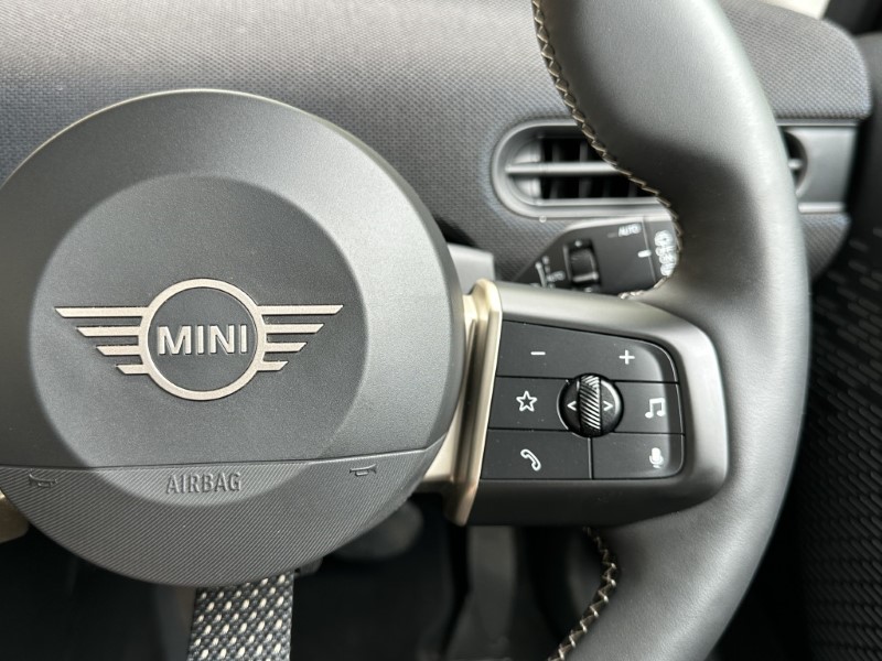 2024 (24) MINI COOPER 1.5 C Classic 3dr Auto 5541051