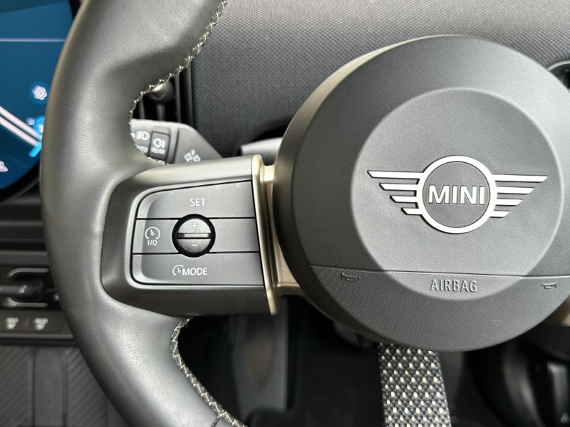 2024 (24) MINI COOPER 1.5 C Classic 3dr Auto 5541050