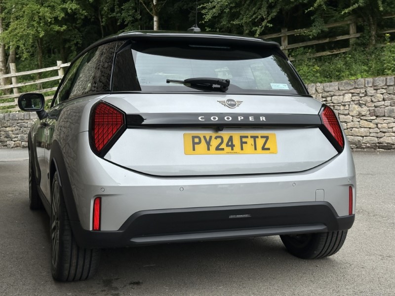 2024 (24) MINI COOPER 1.5 C Classic 3dr Auto 5541032