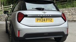2024 (24) MINI COOPER 1.5 C Classic 3dr Auto 5541032