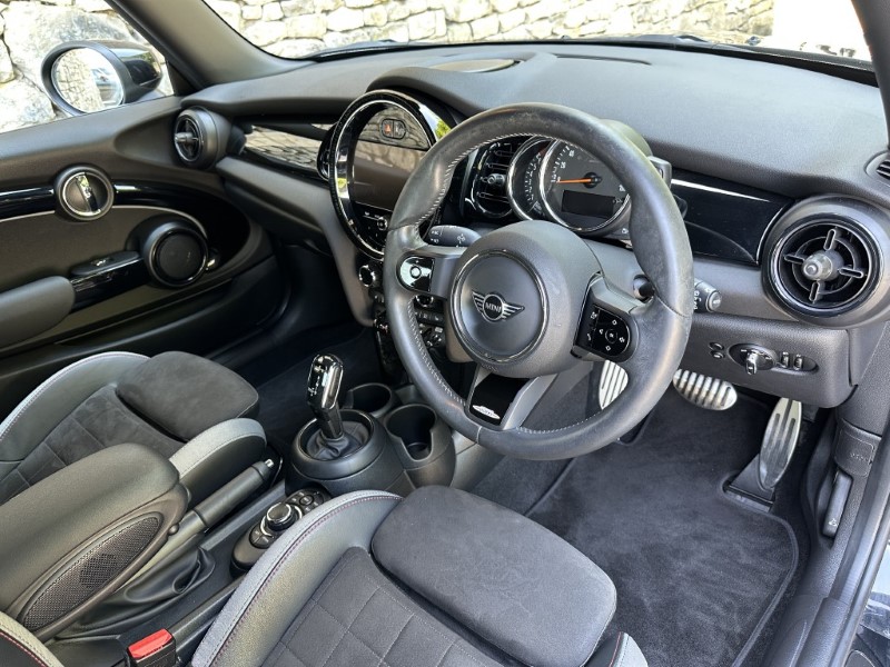2023 (72) MINI HATCHBACK 1.5 Cooper Sport 3dr Auto 5537280