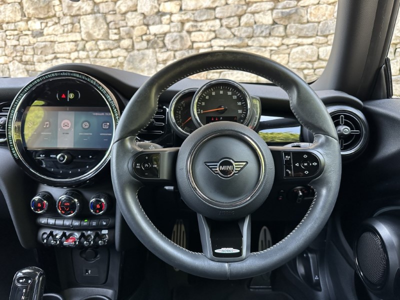 2023 (72) MINI HATCHBACK 1.5 Cooper Sport 3dr Auto 5537316