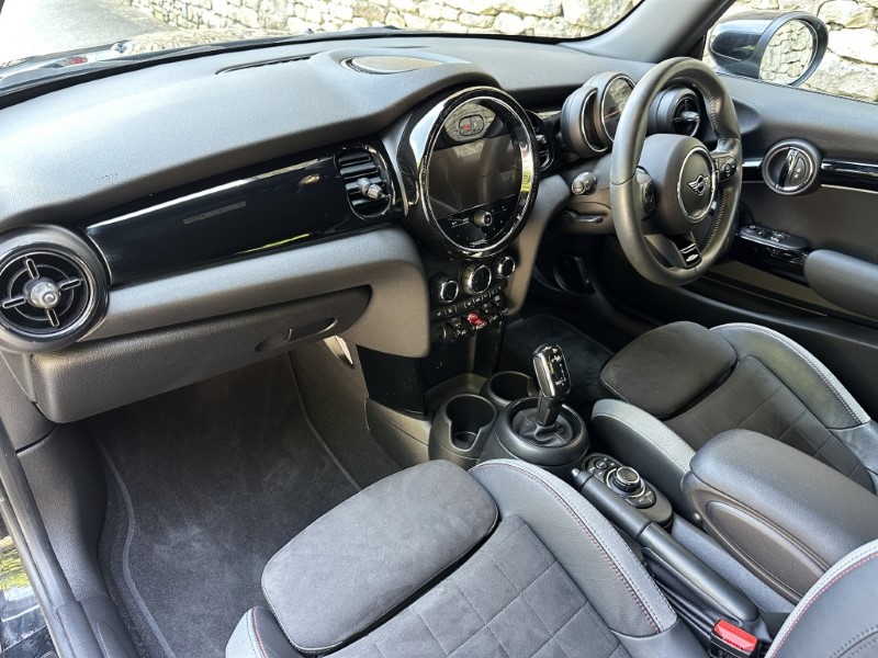 2023 (72) MINI HATCHBACK 1.5 Cooper Sport 3dr Auto 5537300
