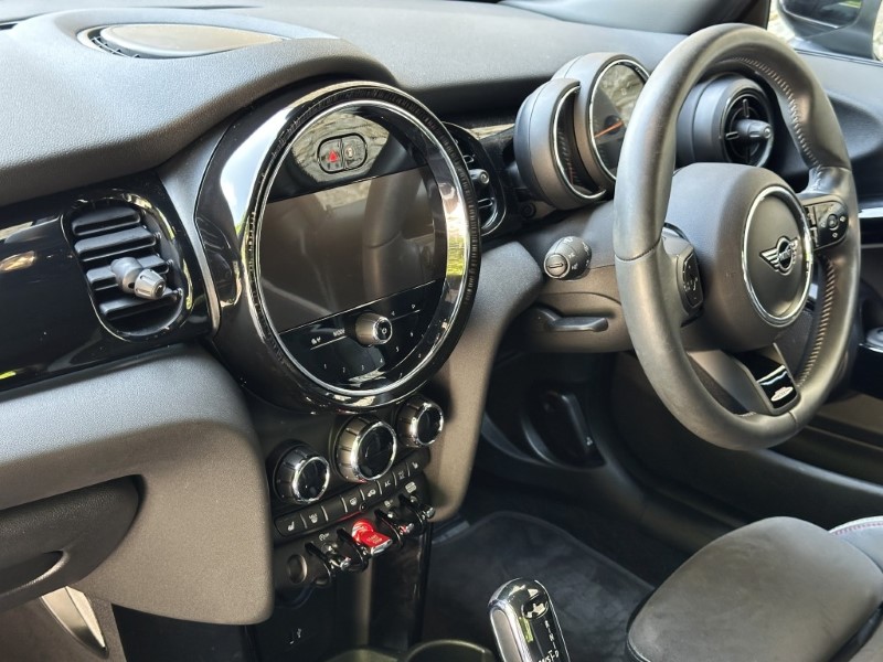 2023 (72) MINI HATCHBACK 1.5 Cooper Sport 3dr Auto 5537301