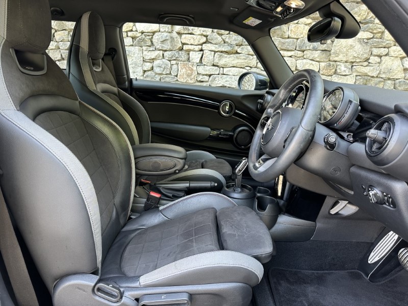 2023 (72) MINI HATCHBACK 1.5 Cooper Sport 3dr Auto 5537282