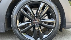 2023 (72) MINI HATCHBACK 1.5 Cooper Sport 3dr Auto 5537337