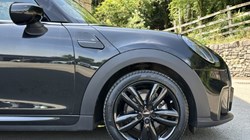 2023 (72) MINI HATCHBACK 1.5 Cooper Sport 3dr Auto 5537336