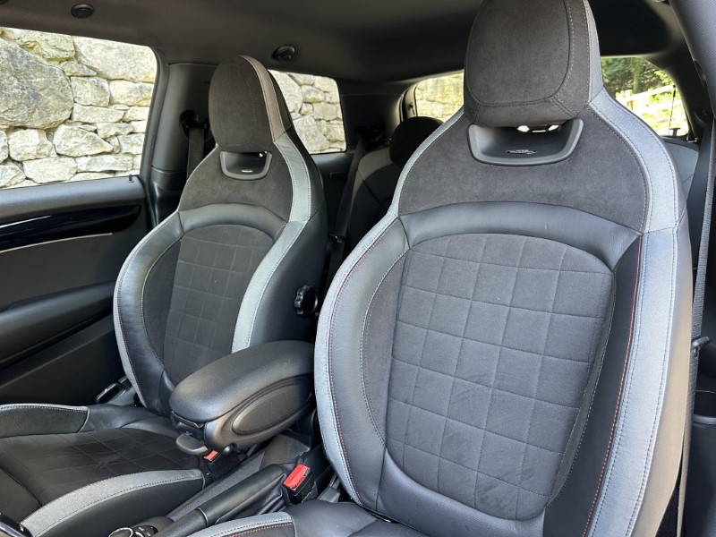 2023 (72) MINI HATCHBACK 1.5 Cooper Sport 3dr Auto 5537302