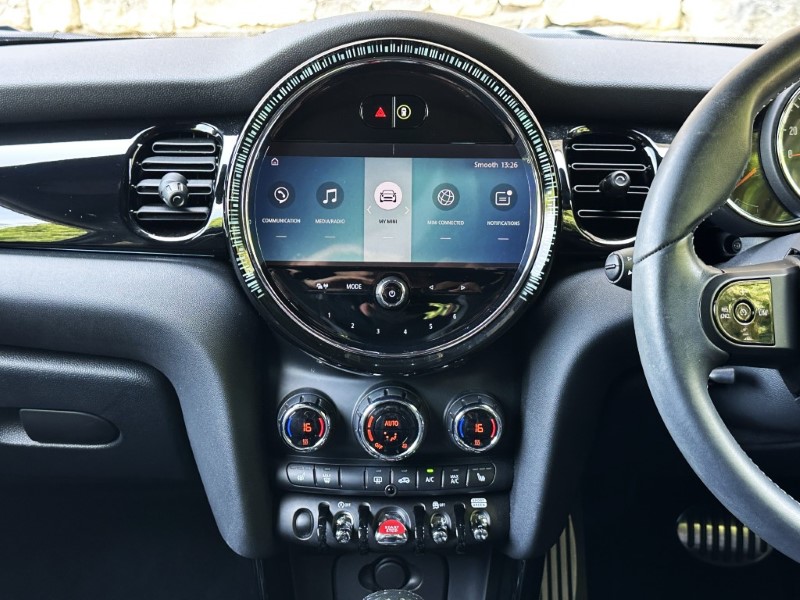 2023 (72) MINI HATCHBACK 1.5 Cooper Sport 3dr Auto 5537317