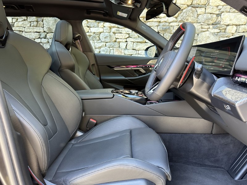 2026 (26) BMW M5 5dr Touring  5606803