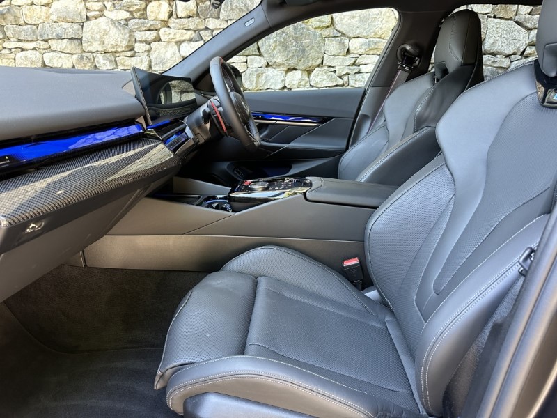 2026 (26) BMW M5 5dr Touring  5606837