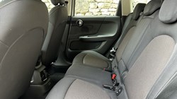 2022 (72) MINI COUNTRYMAN 1.5 Cooper Classic 5dr 5557657