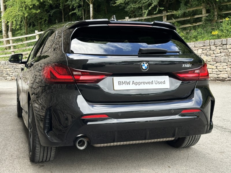 2023 (73) BMW 1 SERIES 118i M Sport 5dr 5569444