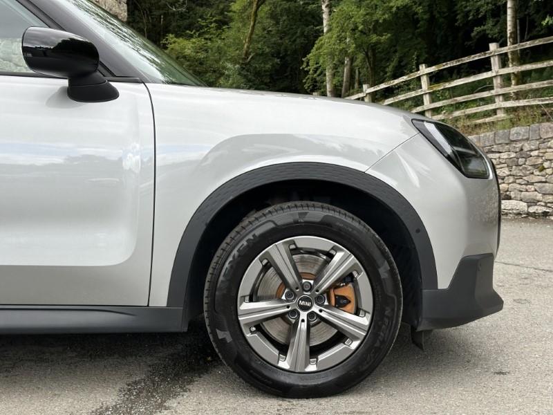 2024 (74) MINI COUNTRYMAN 1.5 C Classic 5dr Auto 5568257