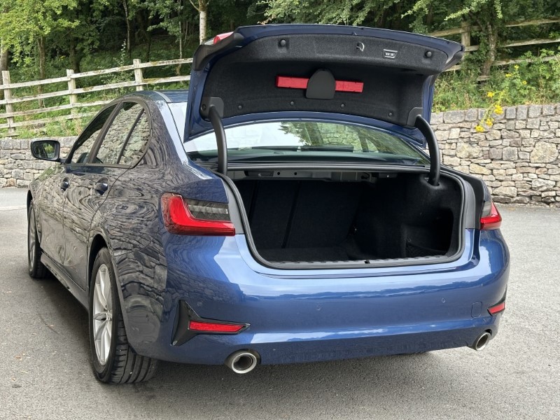 2021 (71) BMW 3 SERIES 320i SE Pro 4dr Saloon 5630221
