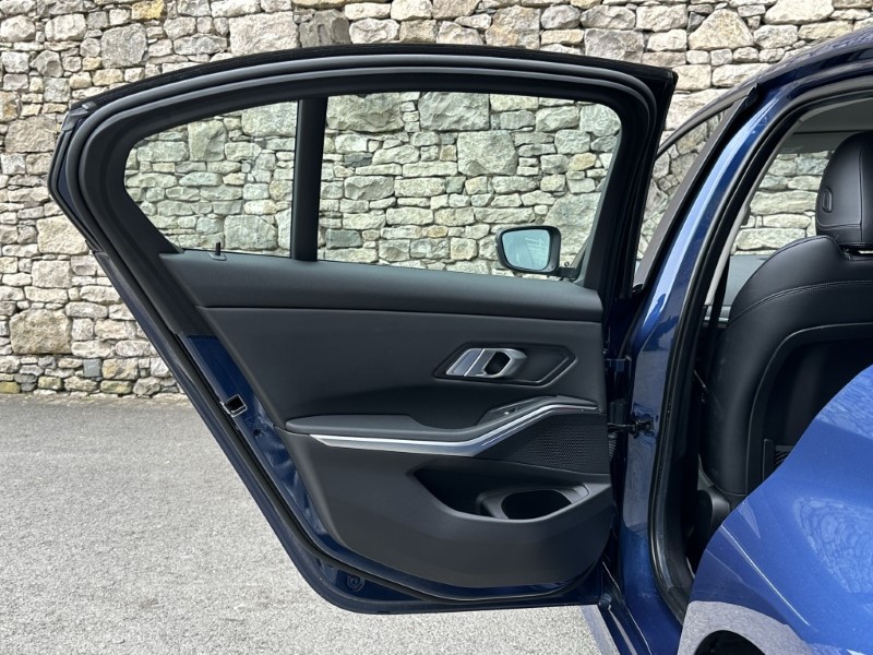 2021 (71) BMW 3 SERIES 320i SE Pro 4dr Saloon 5630256
