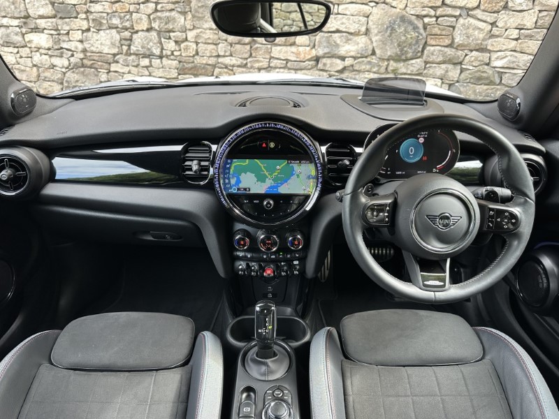 2024 (73) MINI CONVERTIBLE 2.0 John Cooper Works 2dr 5555423