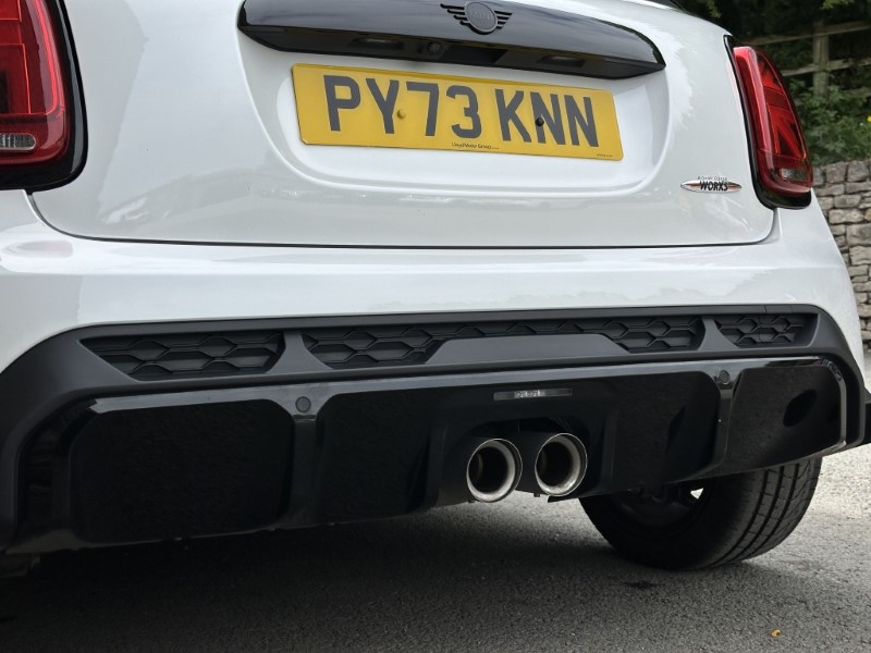 2024 (73) MINI CONVERTIBLE 2.0 John Cooper Works 2dr 5555375