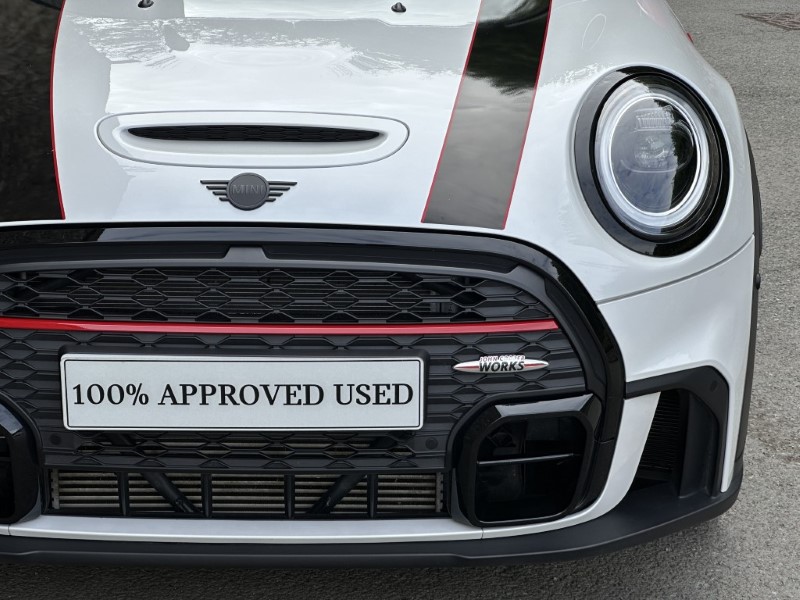 2024 (73) MINI CONVERTIBLE 2.0 John Cooper Works 2dr 5555400