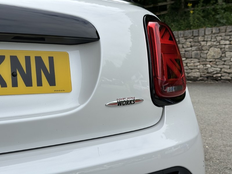 2024 (73) MINI CONVERTIBLE 2.0 John Cooper Works 2dr 5555378