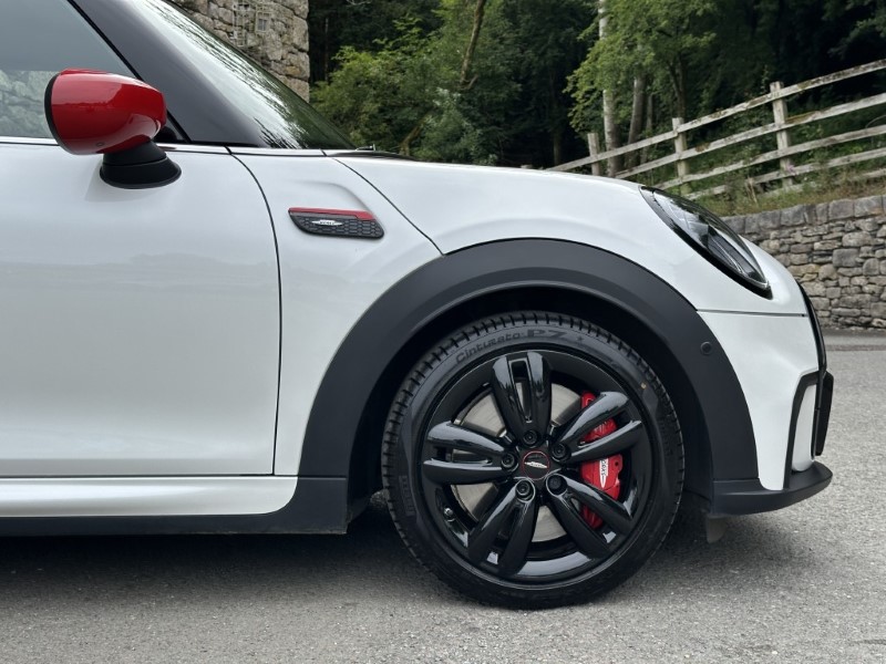 2024 (73) MINI CONVERTIBLE 2.0 John Cooper Works 2dr 5555439