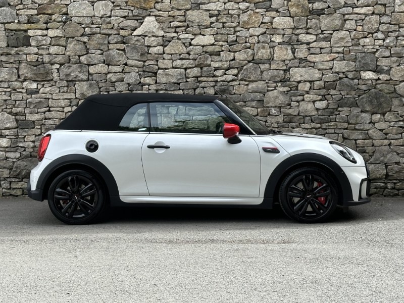 2024 (73) MINI CONVERTIBLE 2.0 John Cooper Works 2dr 5555373