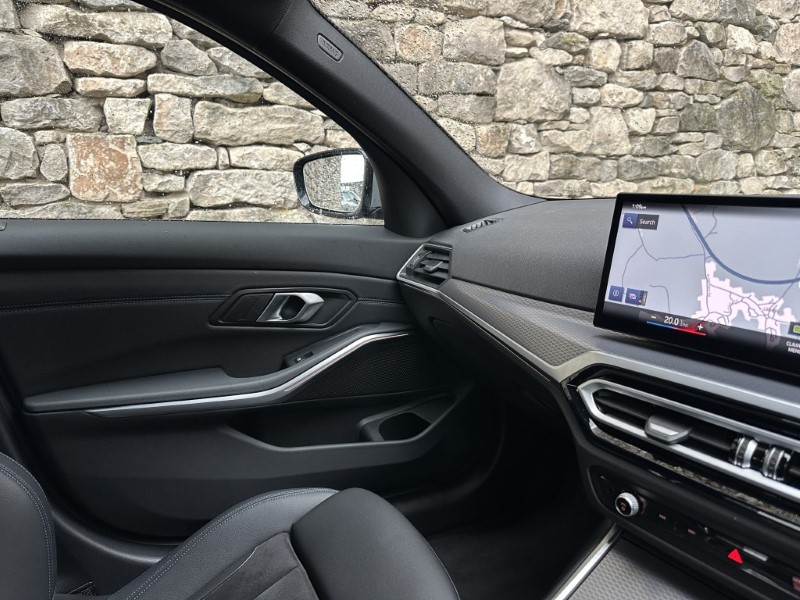 2024 (74) BMW 3 SERIES 320i M Sport 4dr Saloon 5558016