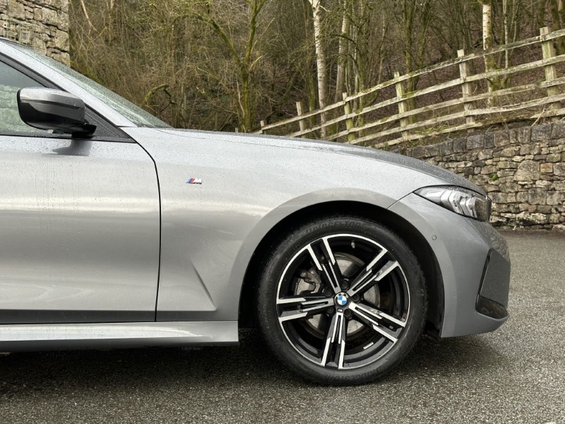 2024 (74) BMW 3 SERIES 320i M Sport 4dr Saloon 5558068