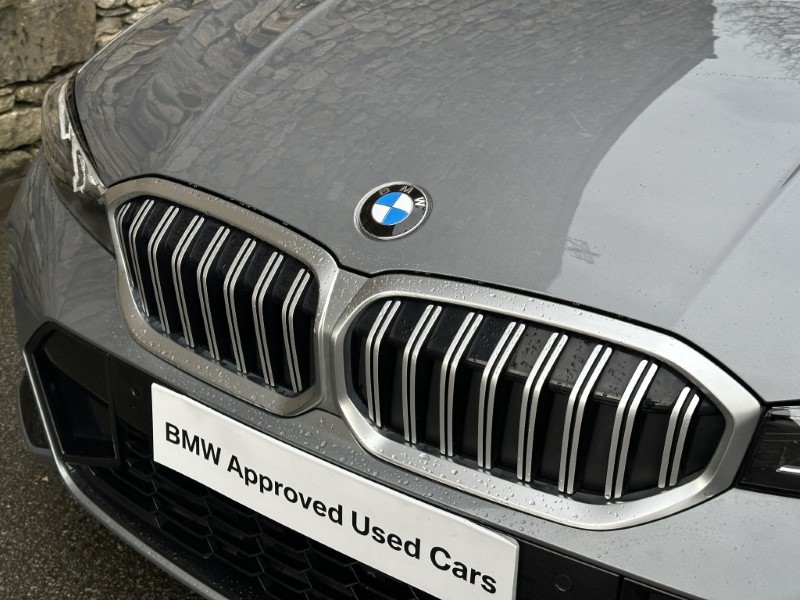 2024 (74) BMW 3 SERIES 320i M Sport 4dr Saloon 5558072