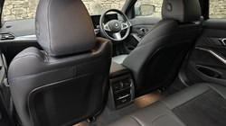 2024 (74) BMW 3 SERIES 320i M Sport 4dr Saloon 5558040