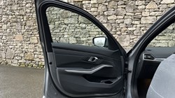 2024 (74) BMW 3 SERIES 320i M Sport 4dr Saloon 5558075