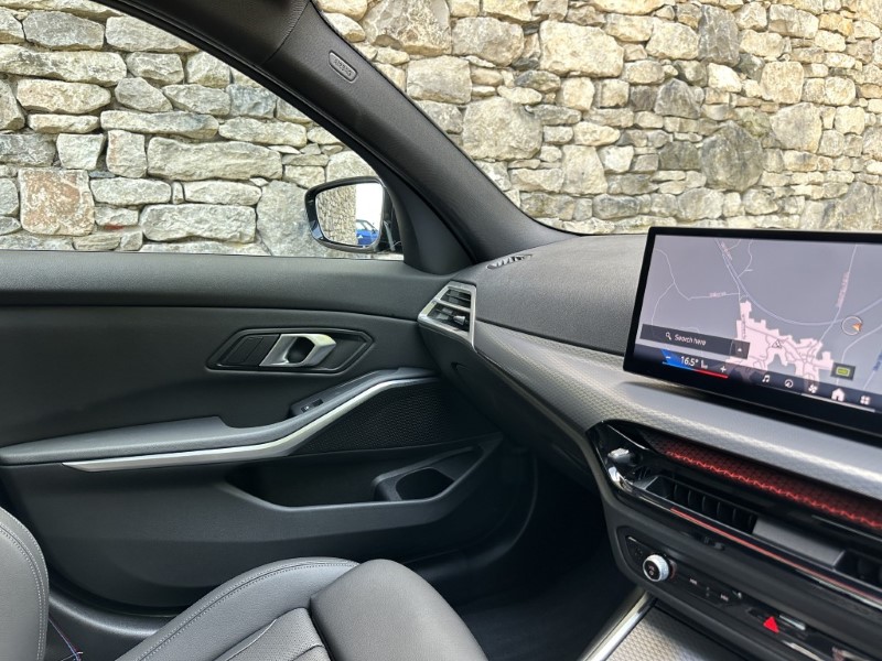 2025 (75) BMW 3 SERIES 320i M Sport 4dr Saloon 5547595