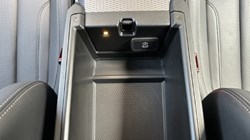 2025 (75) BMW 3 SERIES 320i M Sport 4dr Saloon 5547635