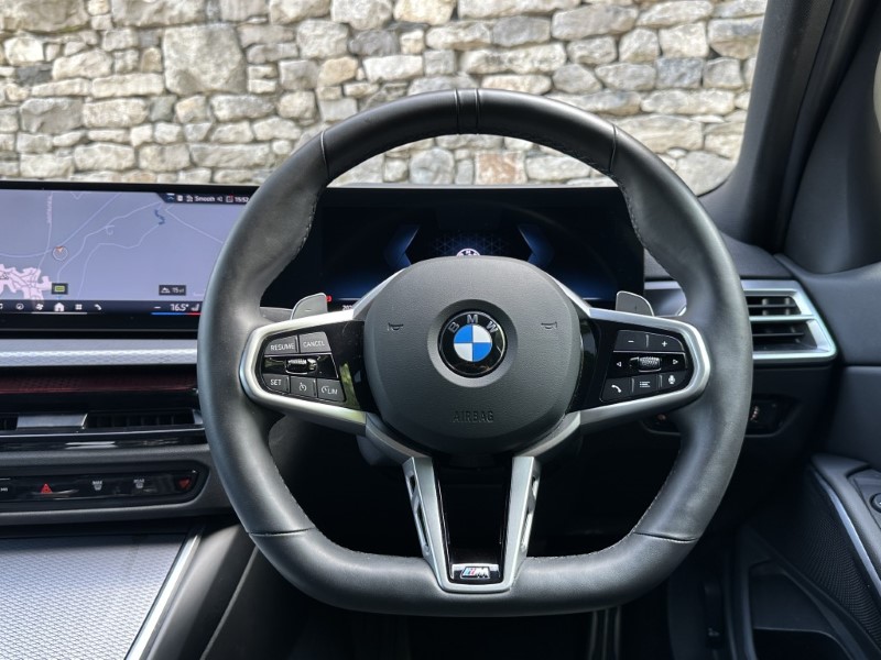 2025 (75) BMW 3 SERIES 320i M Sport 4dr Saloon 5547637