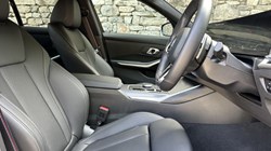 2025 (75) BMW 3 SERIES 320i M Sport 4dr Saloon 5547592